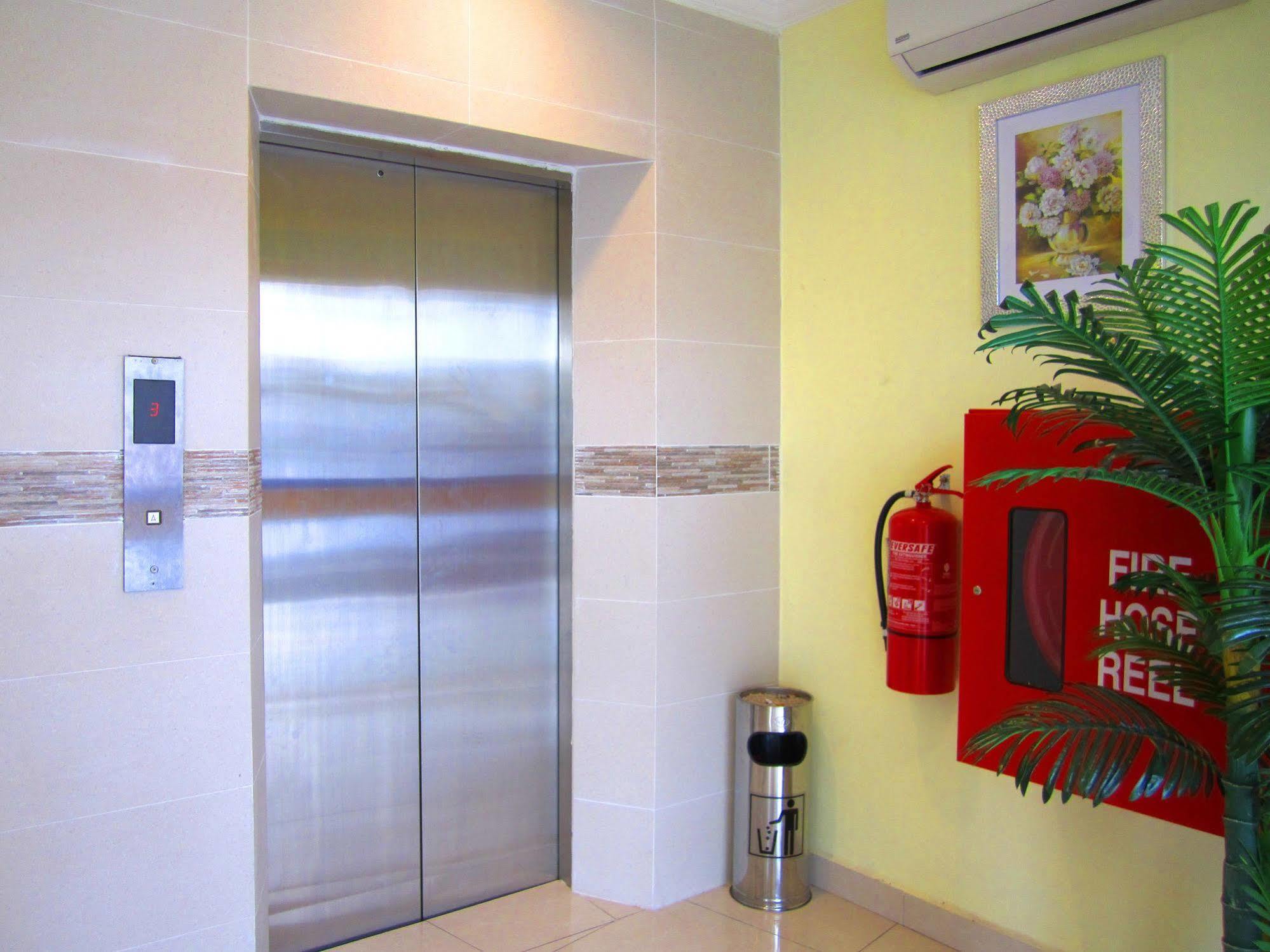 Sun Inns Hotel D'Mind Seri Kembangan Ngoại thất bức ảnh